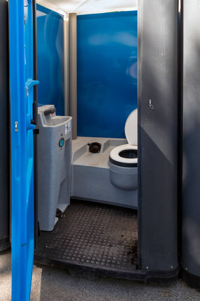 Porta potty rental for outdoor events in St Francis, WI