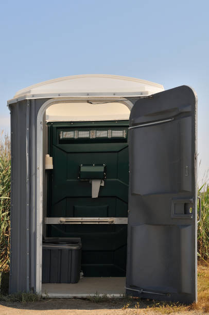 Best Emergency porta potty rental  in St Francis, WI